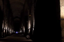 Trung Quốc mở cửa hầm thử nghiệm hạt nhân cho công chúng thăm quan