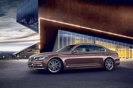 BMW 7 series Rose Quartz: Sang trọng và đẳng cấp