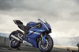 Yamaha YZF-R6 ra mắt với thiết kế cực "ngầu"