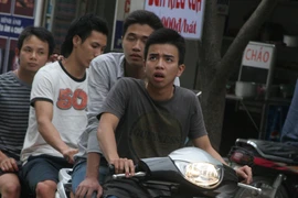 Vẫn gặp khó khi xử phạt vi phạm không đội mũ bảo hiểm