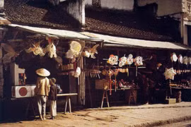 Trăng Thu phố cũ