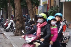 Tăng cường thực hiện quy định đội mũ bảo hiểm đối với trẻ em