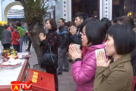 Ngăn chặn tình trạng đổi tiền đi lễ đầu năm