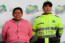 Mẹ đốn mạt bán trinh tiết của 12 con gái 