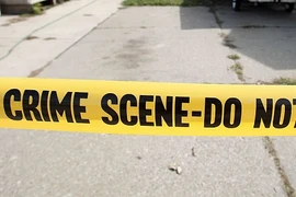 Bi kịch: Cả gia đình bắn nhau loạn xạ, 4 người chết