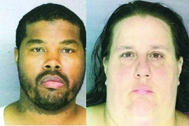 25 cảnh sát đi xe đạp bắt cặp đôi “mây mưa” nơi công cộng