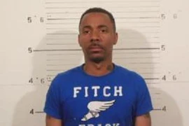 Giáo viên bị HIV vẫn cố tình quan hệ với nam sinh