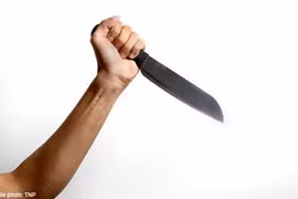 Bị nghi ngờ ngoại tình, vợ đâm chồng rồi tự vẫn