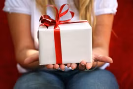 Gợi ý quà valentine ý nghĩa tặng chàng