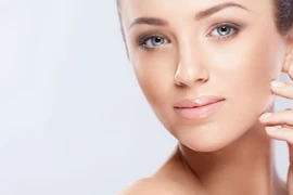 Mẹo “thổi bay” nếp nhăn ở phái đẹp