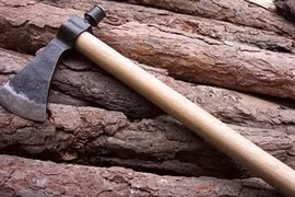 Vợ cuồng ghen dùng rìu chém chết nhân tình của chồng