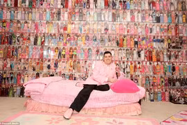 Chi hơn 1,6 tỷ để...mua búp bê Barbie