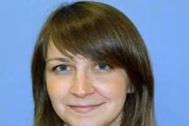 Nam sinh quay clip quan hệ với cô giáo rồi tống tình