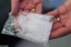 "Nữ quái" giấu ma túy trong “vùng kín”, hòng qua mặt cảnh sát