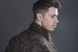 Độc: Áo khoác được làm từ… lông ngực đàn ông