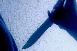 Ông lão ngoài 60 đâm chết hàng xóm vì nghi “tòm tem” với vợ mình