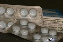 Giáo viên mầm non cho học sinh uống thuốc ngủ