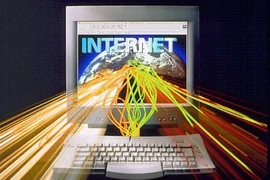  “Nghiện” truy cập internet, 2 nữ sinh đánh thuốc mê bố mẹ