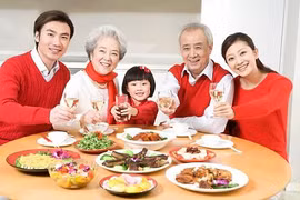 Bữa cơm gia đình giúp trẻ giảm nguy cơ thừa cân