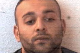 Cảnh sát rượt đuổi 8km mới bắt được "ma tốc độ" bị...mù 