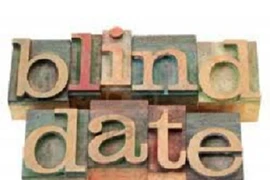 Vô tình, bố chồng sắp lịch “hẹn tình” với con dâu 