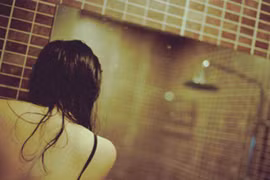 Ba tháng liền quay trộm hàng xóm sinh hoạt