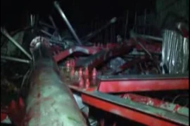 Gãy cột thu phát sóng tại Quảng Bình