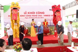 Vingroup khởi công nhà kính đầu tiên trồng nông sản sạch