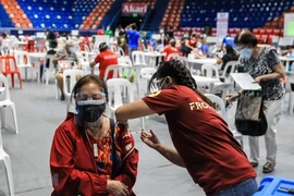 Thế giới sẽ trả giá đắt nếu để châu Á thiếu vaccine Covid-19