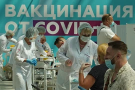 Chuyên gia lý giải về hiện tượng nhiễm cùng lúc 2 biến thể SARS-CoV-2