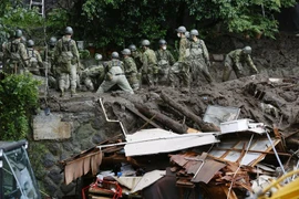 Nhật Bản nỗ lực tìm kiếm hơn 80 người mất tích sau thảm họa lở đất 