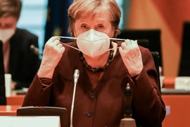 Vụ bê bối khẩu trang đe dọa phá hủy di sản của Thủ tướng Đức Angela Merkel