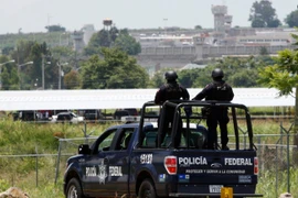 Giai thoại về vụ đào thoát ngoạn mục của trùm ma túy “El Chapo” 20 năm trước