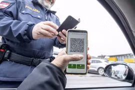 Châu Âu khẩn cấp áp đặt các biện pháp ngăn ngừa đại dịch Covid-19 bùng phát 