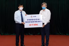 Bộ Y tế tiếp nhận 185 tỷ đồng ủng hộ Quỹ vaccine phòng Covid-19 