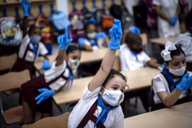 Trẻ em trên thế giới “bị lãng quên” những mũi vaccine cơ bản do đại dịch Covid-19 