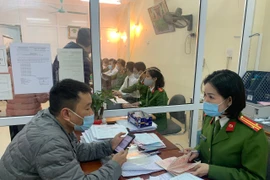 Những bông hoa lặng lẽ