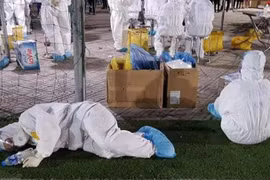 Tôn vinh những “chiến sỹ áo trắng” trên tuyến đầu chống dịch Covid-19 