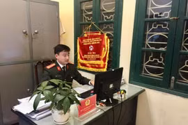 Tận tụy với công việc, hết mình chăm lo chế độ đối với người có công và chính sách của cán bộ, chiến sĩ