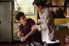 Phim “Bố già”: Cần thêm ngôn ngữ điện ảnh 