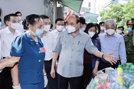 Bí thư cấp ủy - Tư lệnh đích thực trong “cuộc chiến” khốc liệt với dịch Covid-19 (Bài 5): Phép thử đặc biệt năng lực, trách nhiệm người đứng đầu