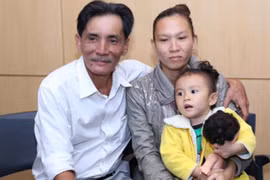 Vợ diễn viên Thương Tín đính chính tin đồn bỏ chồng lúc nghèo khó, bệnh tật 