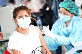 Thái Lan thông qua việc cấp hộ chiếu vaccine Covid-19 