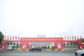 Nhân dân bày tỏ niềm tin vào Đảng đưa đất nước phát triển nhanh, bền vững 