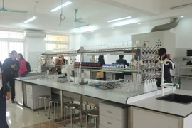 ĐH Kinh doanh và Công nghệ: Lằng nhằng tuyển sinh ngành Y dược