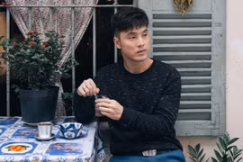 Ưng Hoàng Phúc chào năm mới bằng bản ballad đầy tự sự