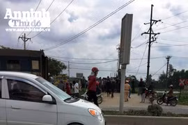 Băng qua đường ngang dân sinh, người đàn ông bị tàu đâm tử vong