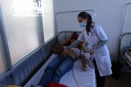 16 người nhập viện cấp cứu nghi do ngộ độc thịt lợn