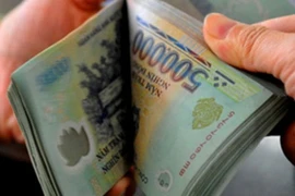 Đề xuất tăng lương cơ sở lên 1.300.000 đồng/tháng