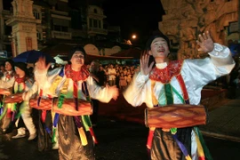 Lễ hội ở phố